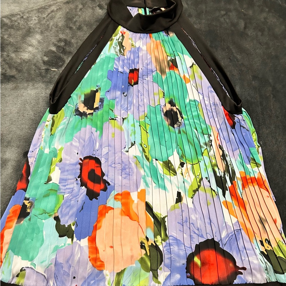 Colorful ladies high neck sleeveless blouse - size XL - Picture 2 of 6